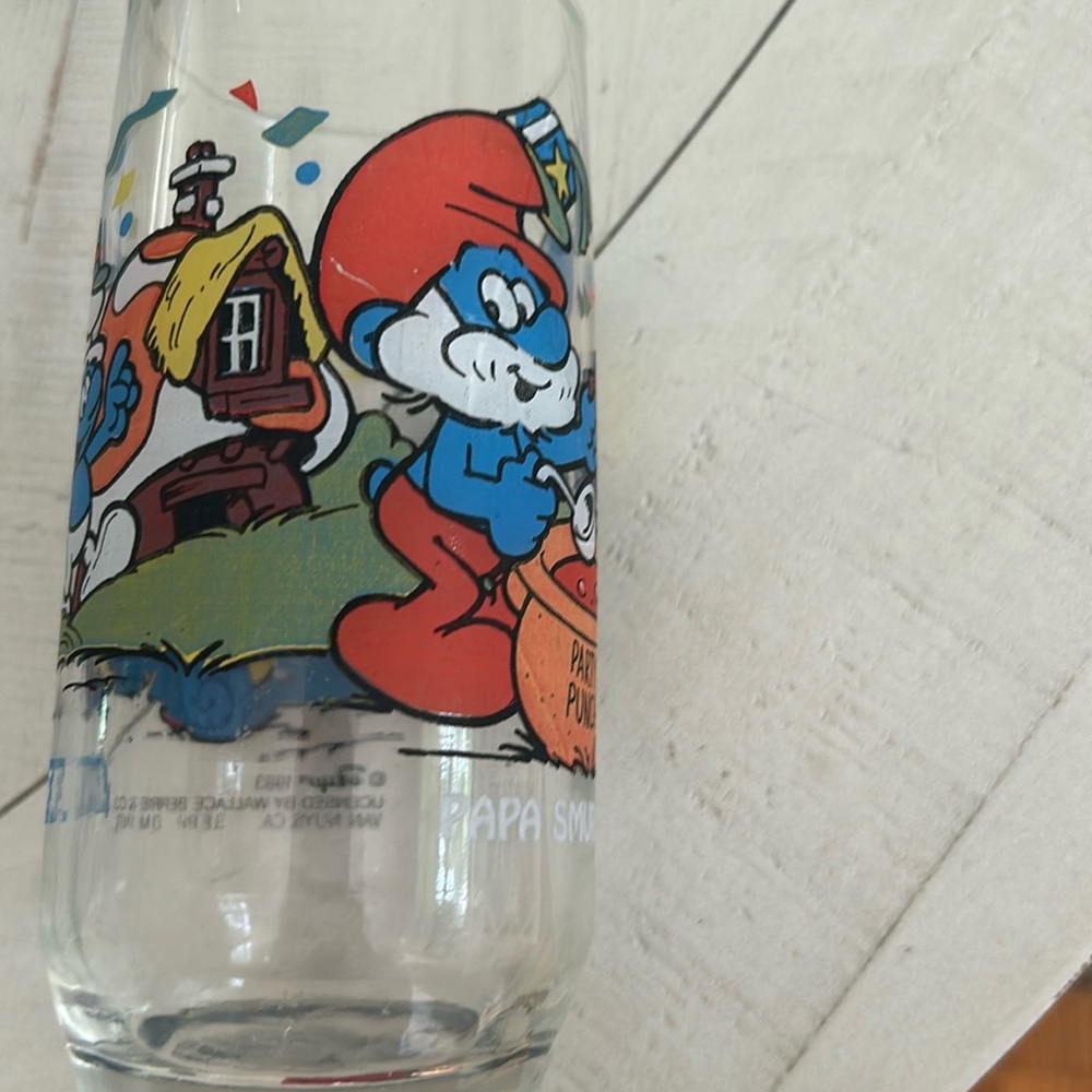 Papa Smurf glass